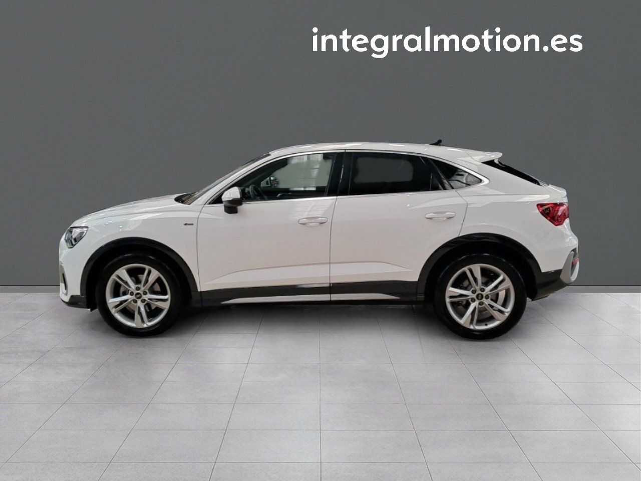 Foto Audi Q3 24