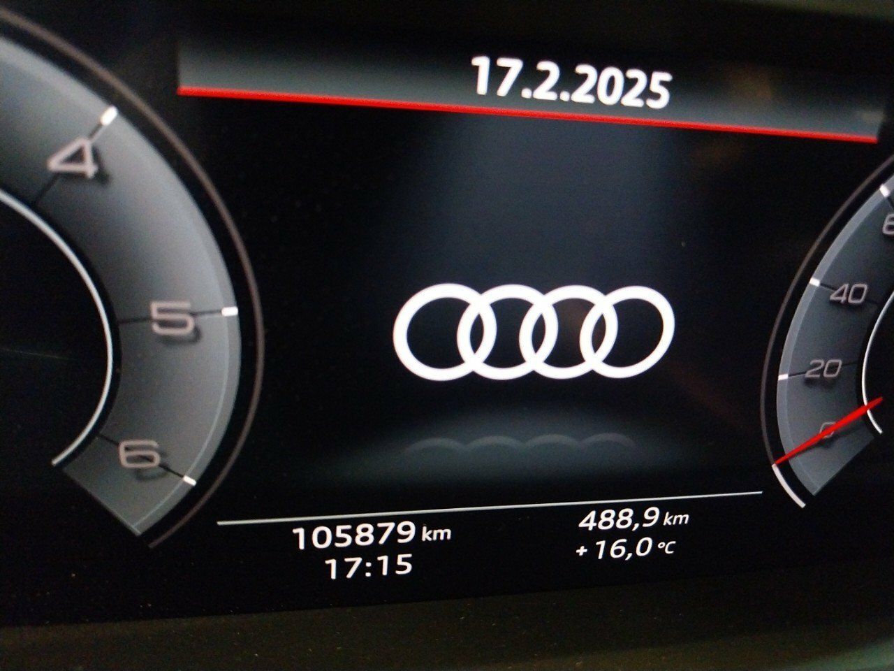 Foto Audi Q3 8