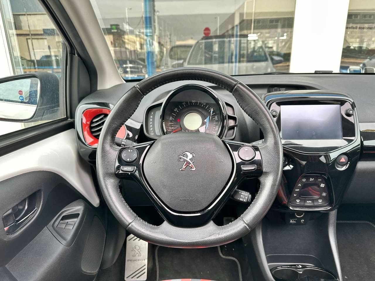 Foto Peugeot 108 6