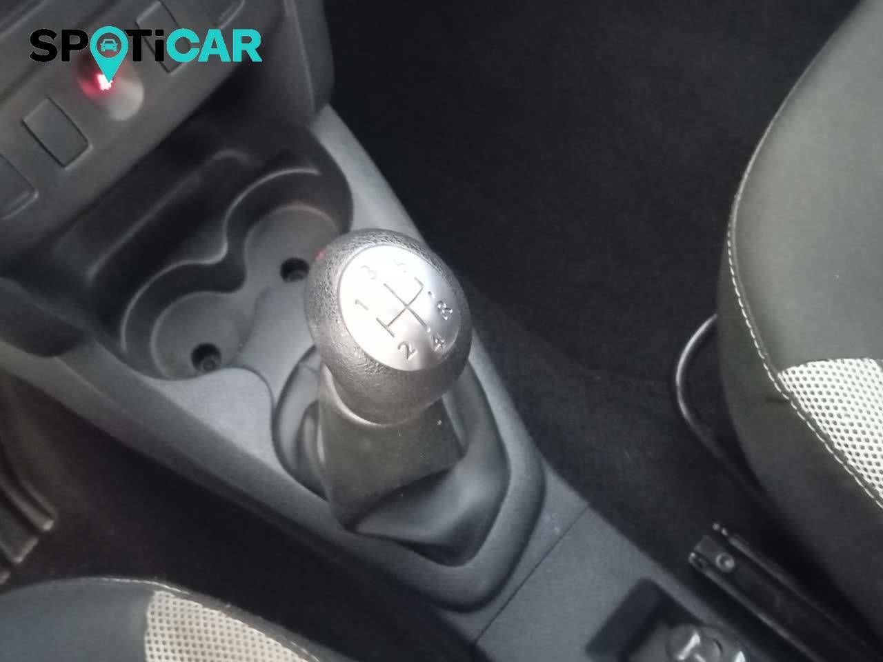 Foto Dacia Sandero 10