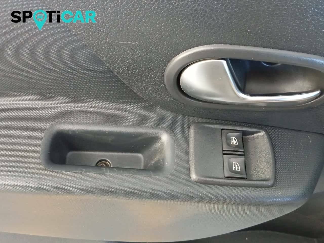 Foto Dacia Sandero 11