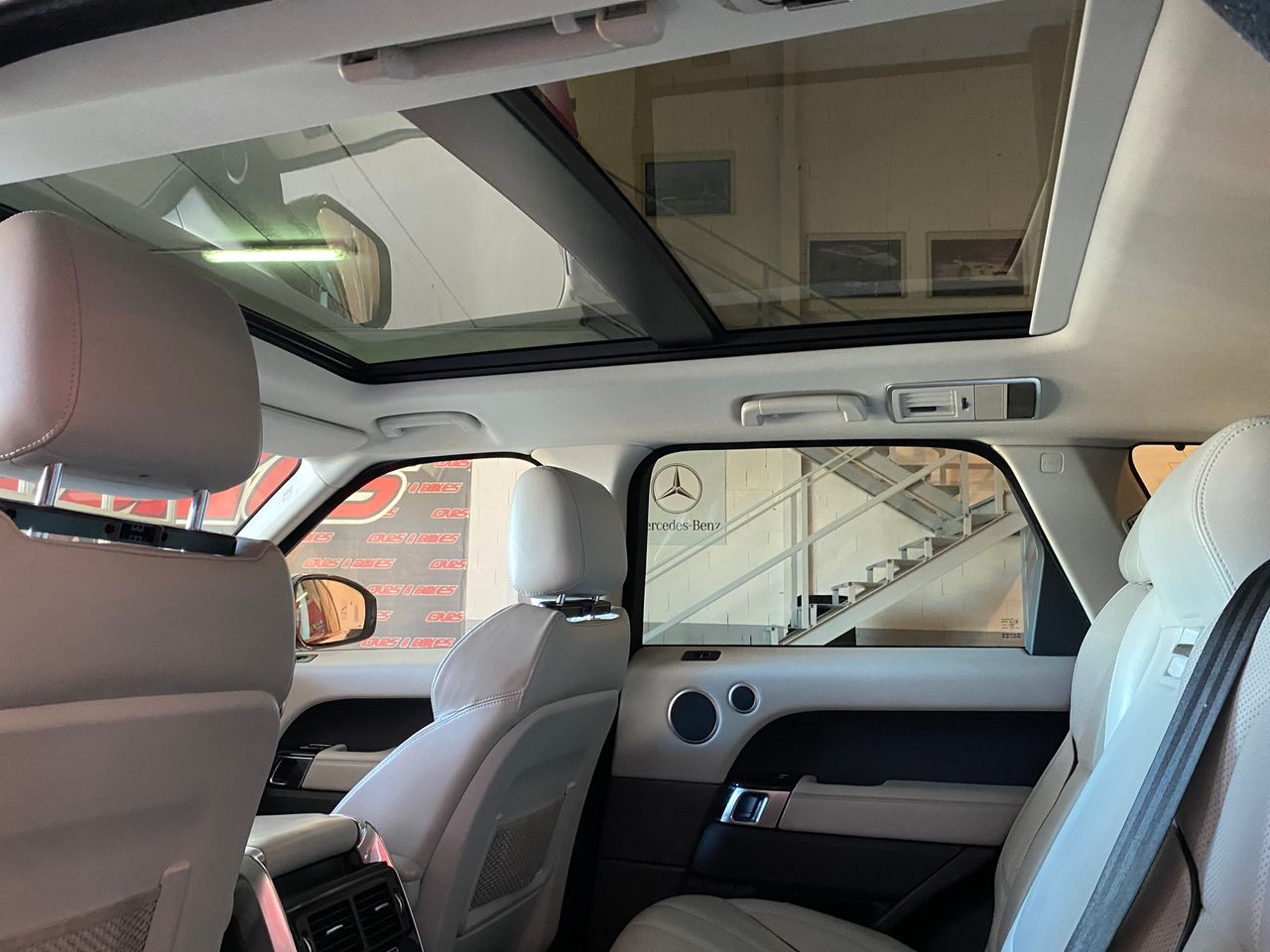Foto Land-Rover Range Rover Sport 23