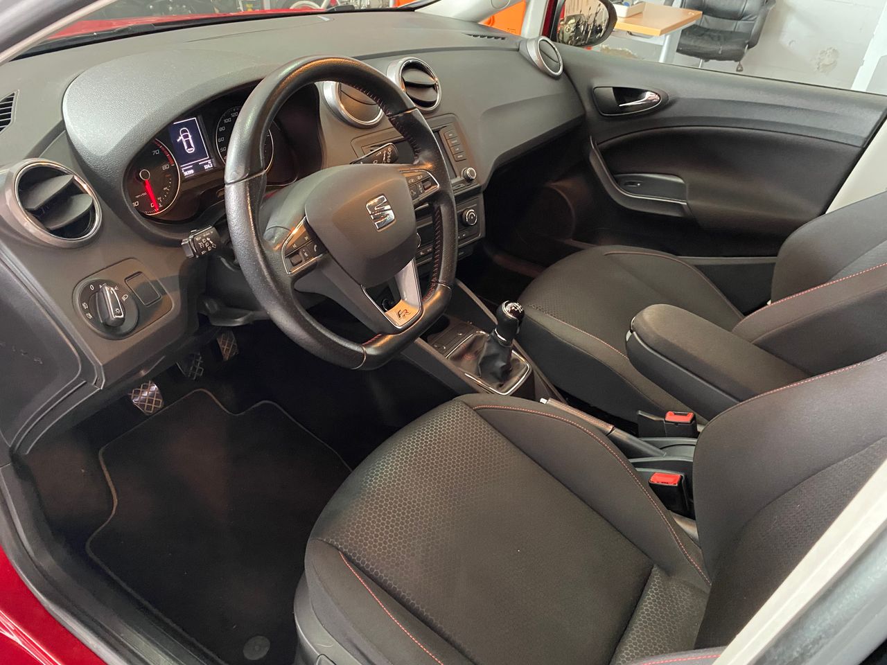 Foto Seat Ibiza 10