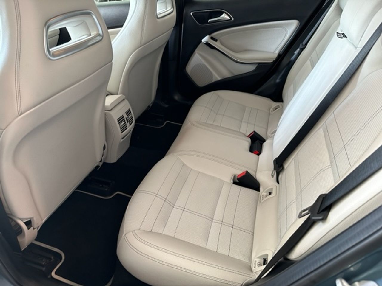 Foto Mercedes-Benz Clase GLA 8