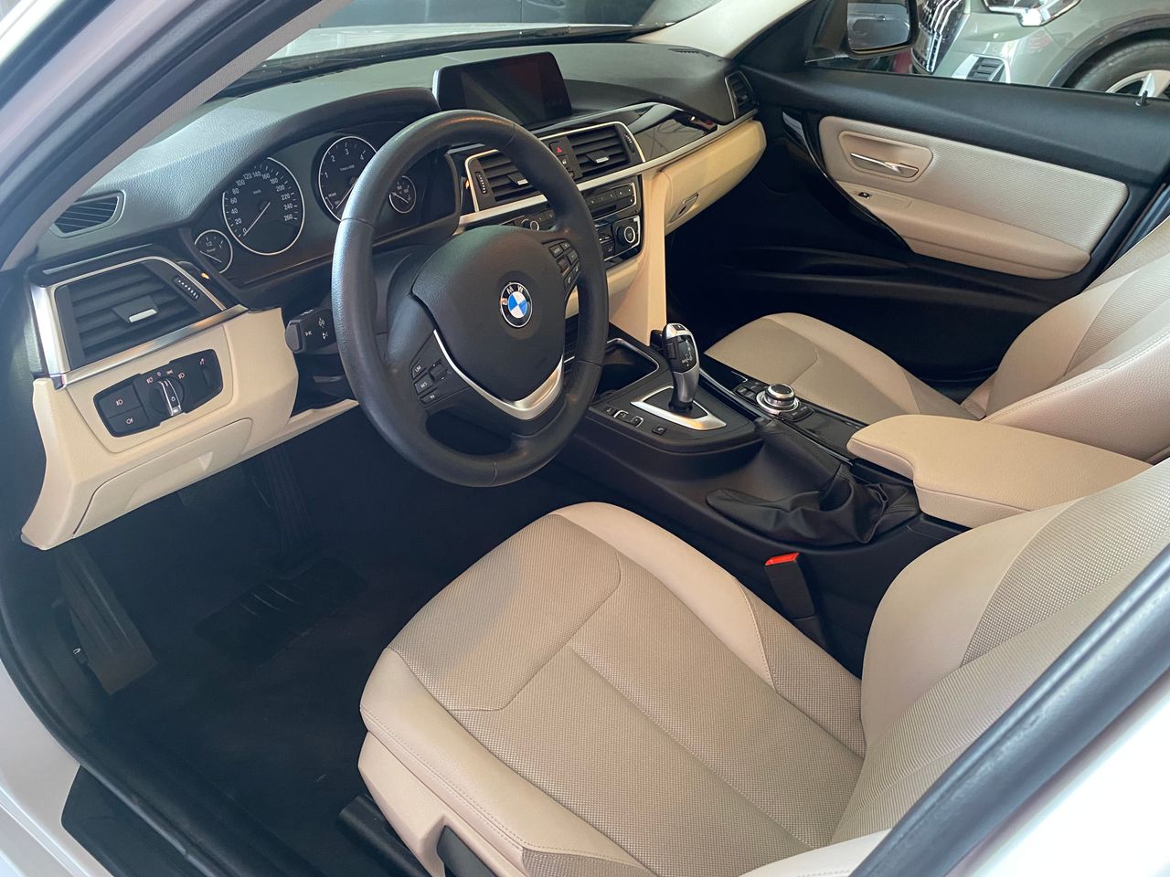 Foto BMW Serie 3 14