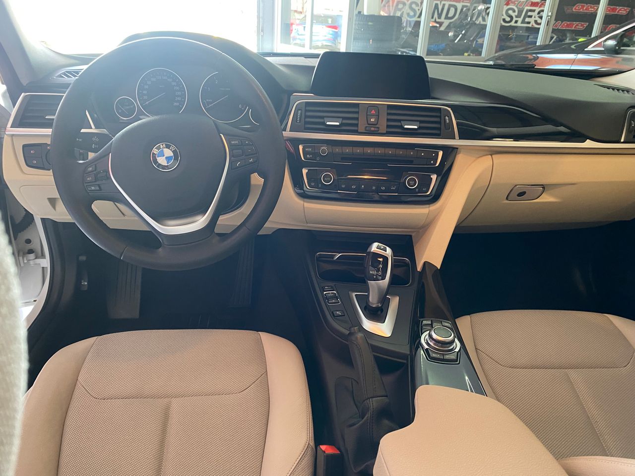 Foto BMW Serie 3 16