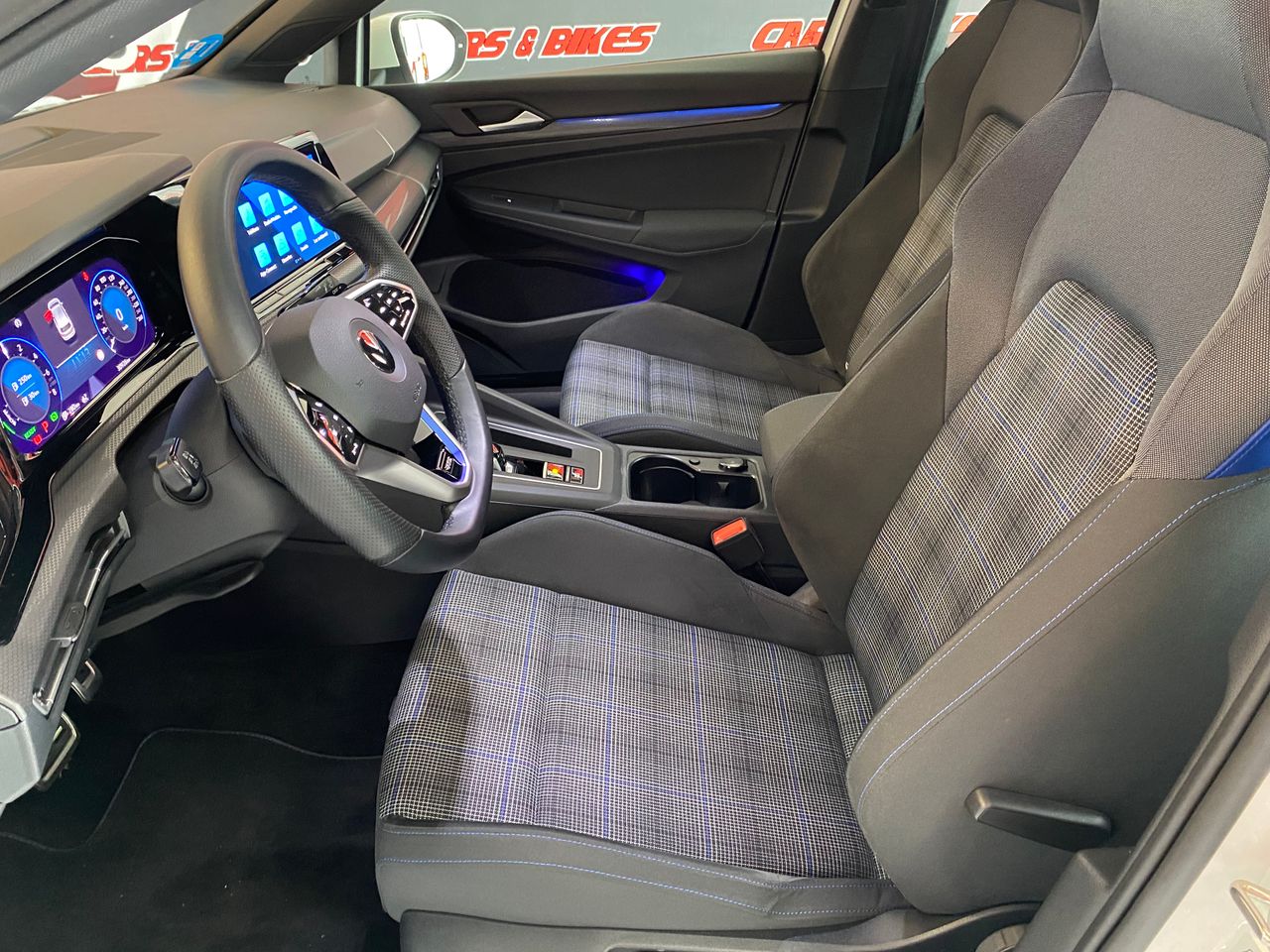 Foto Volkswagen Golf 16