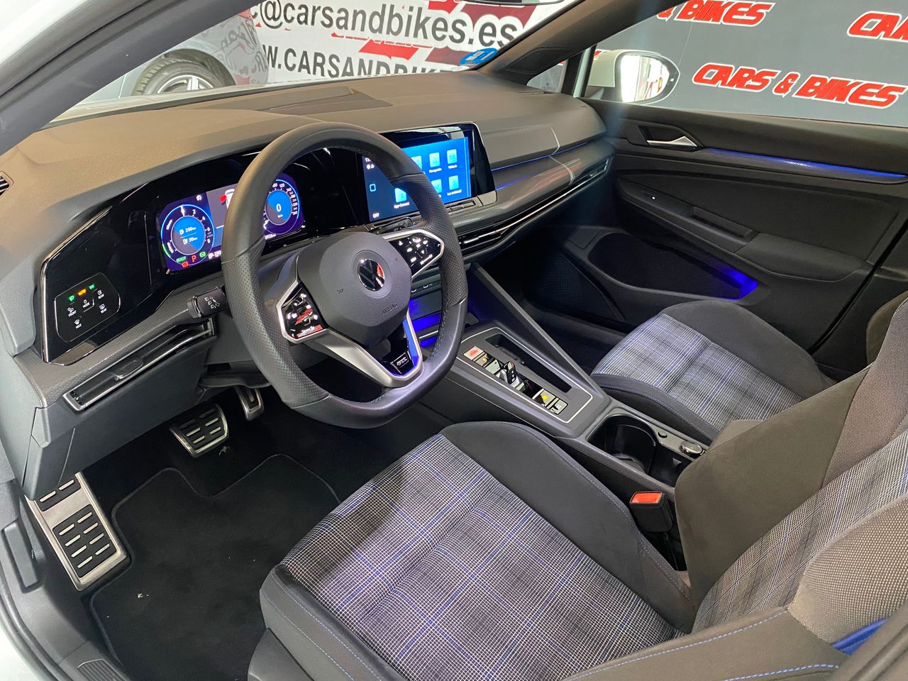 Foto Volkswagen Golf 17
