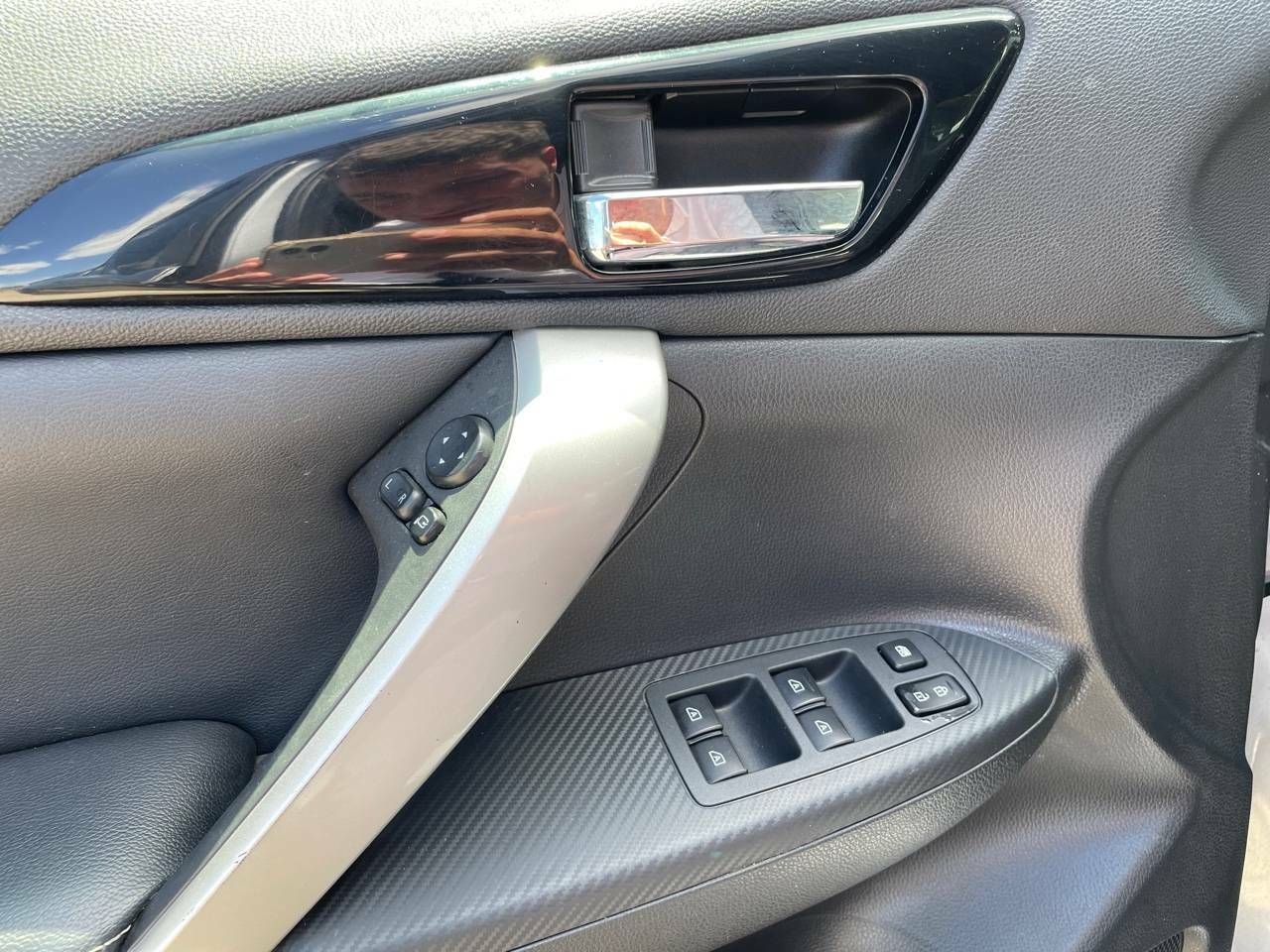 Foto Mitsubishi Eclipse Cross 15