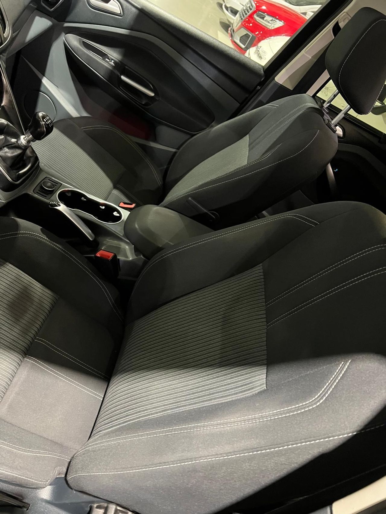 Foto Ford C-Max 15