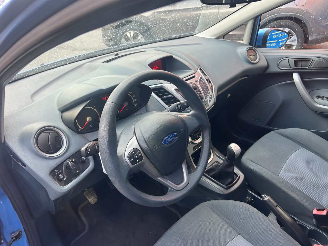 Foto Ford Fiesta 9