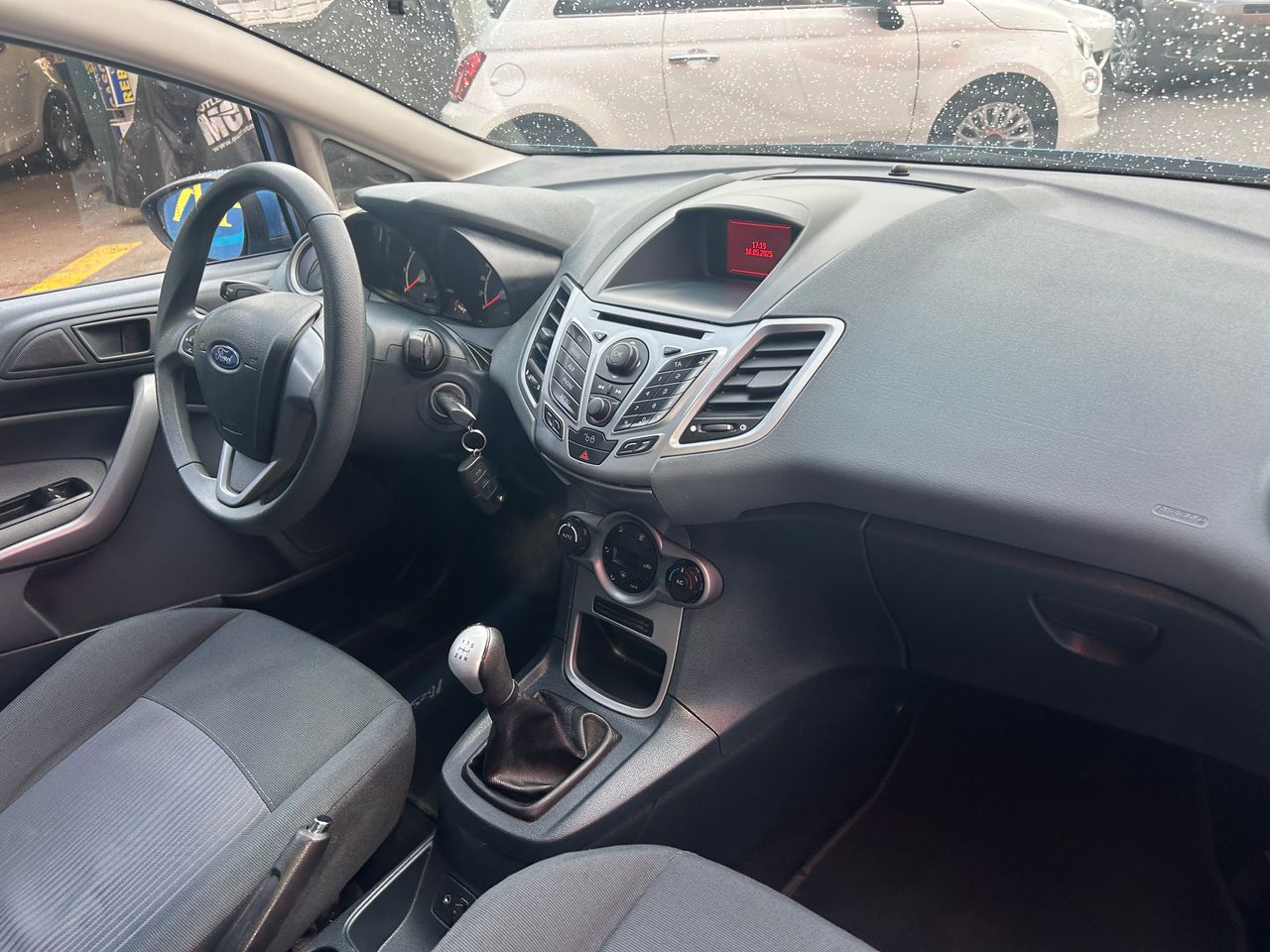 Foto Ford Fiesta 18