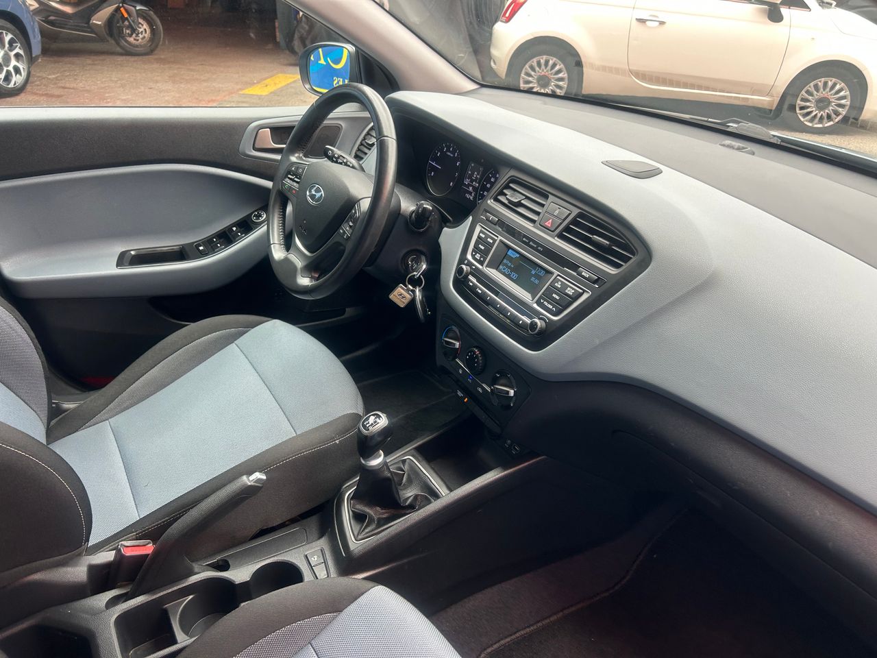 Foto Hyundai i20 20
