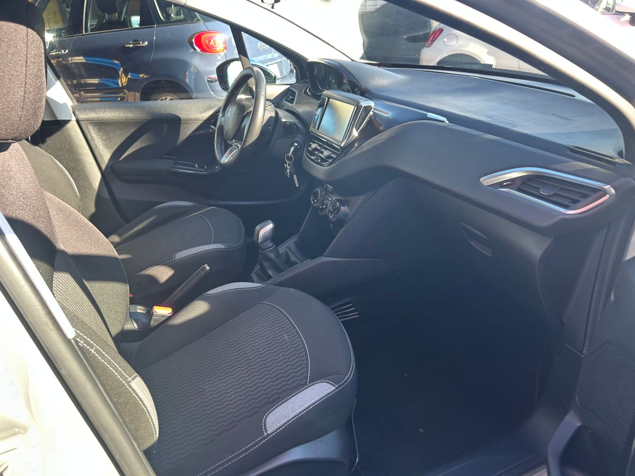 Foto Peugeot 206 + 25