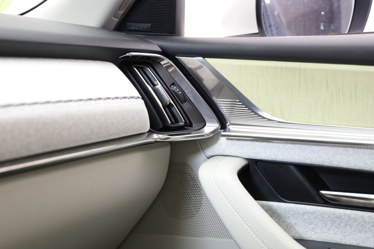 Foto Mazda CX-80 29
