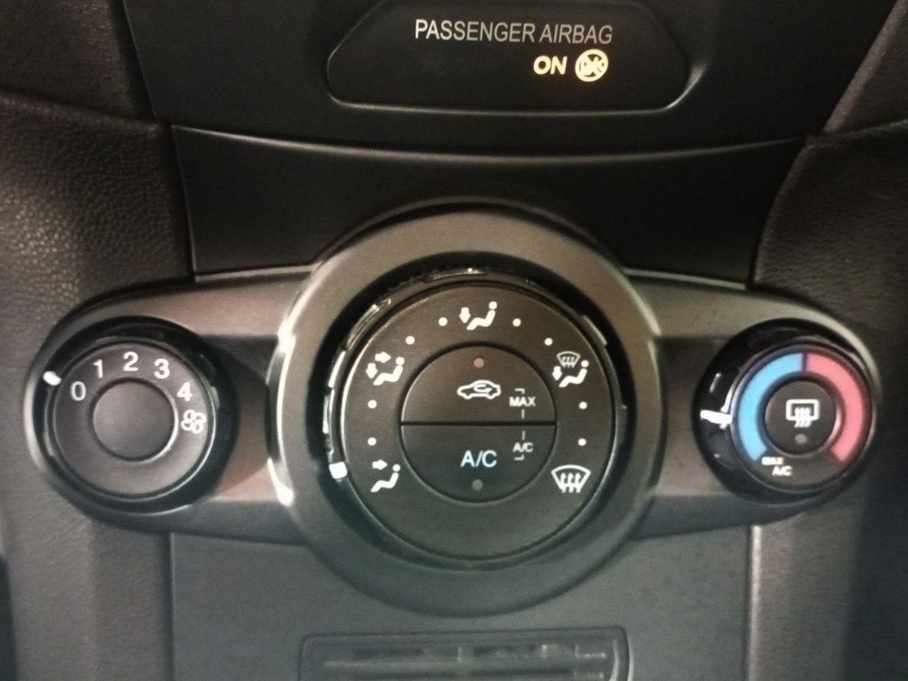 Foto Ford Fiesta 18