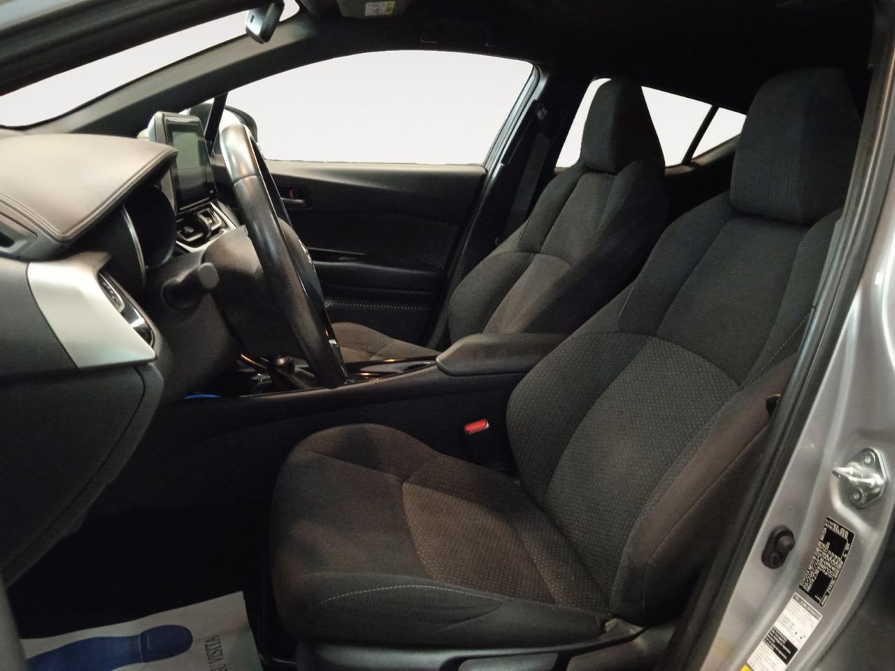 Foto Toyota C-HR 8