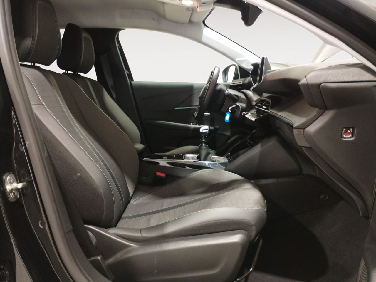 Foto Peugeot 208 10