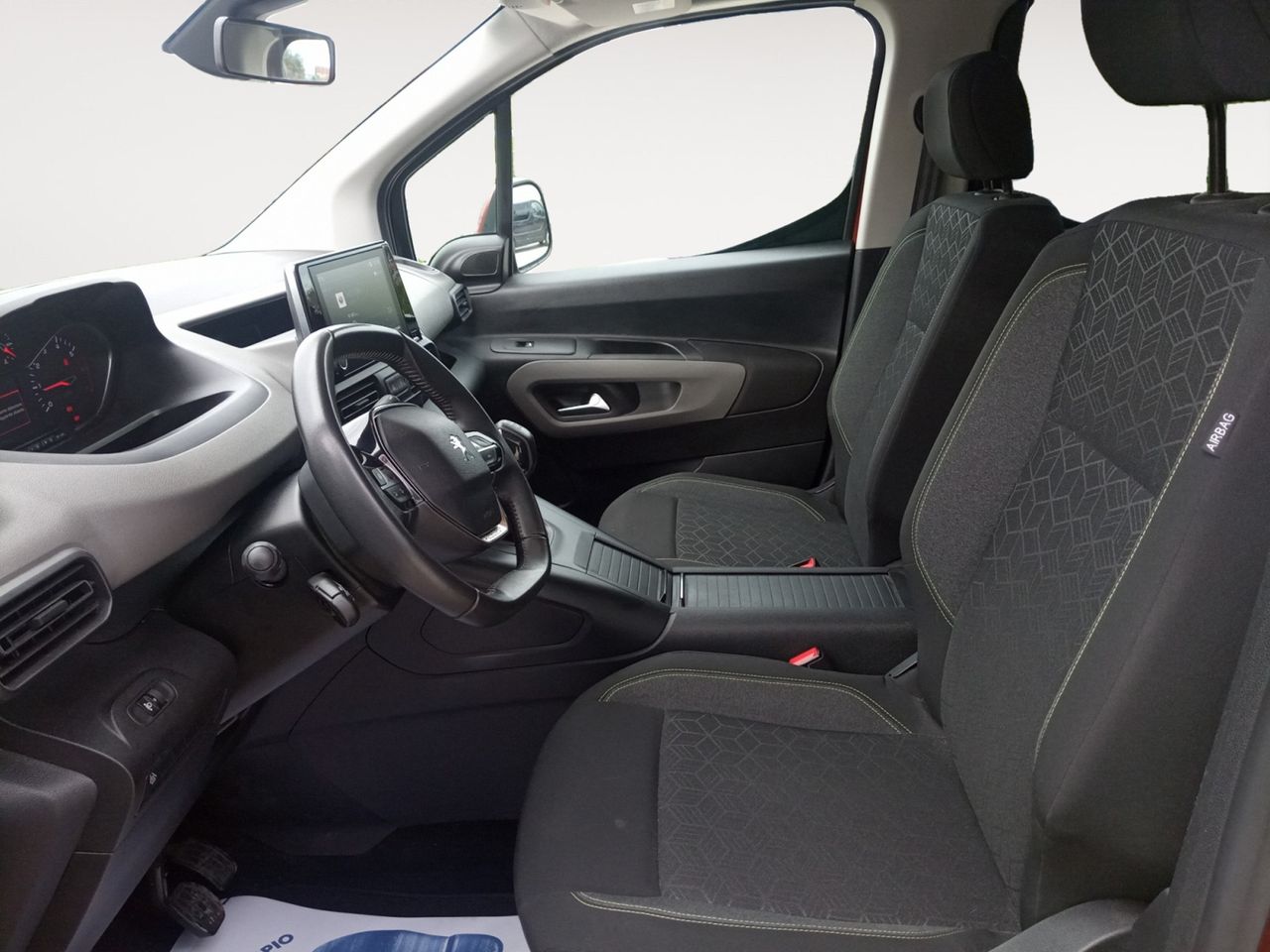 Foto Peugeot Rifter 8