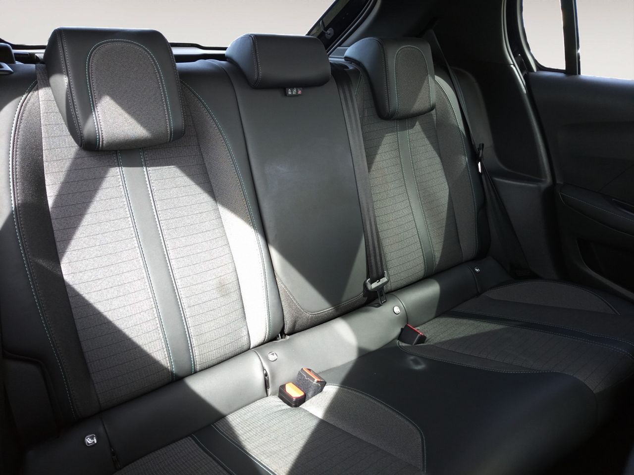 Foto Peugeot 208 9