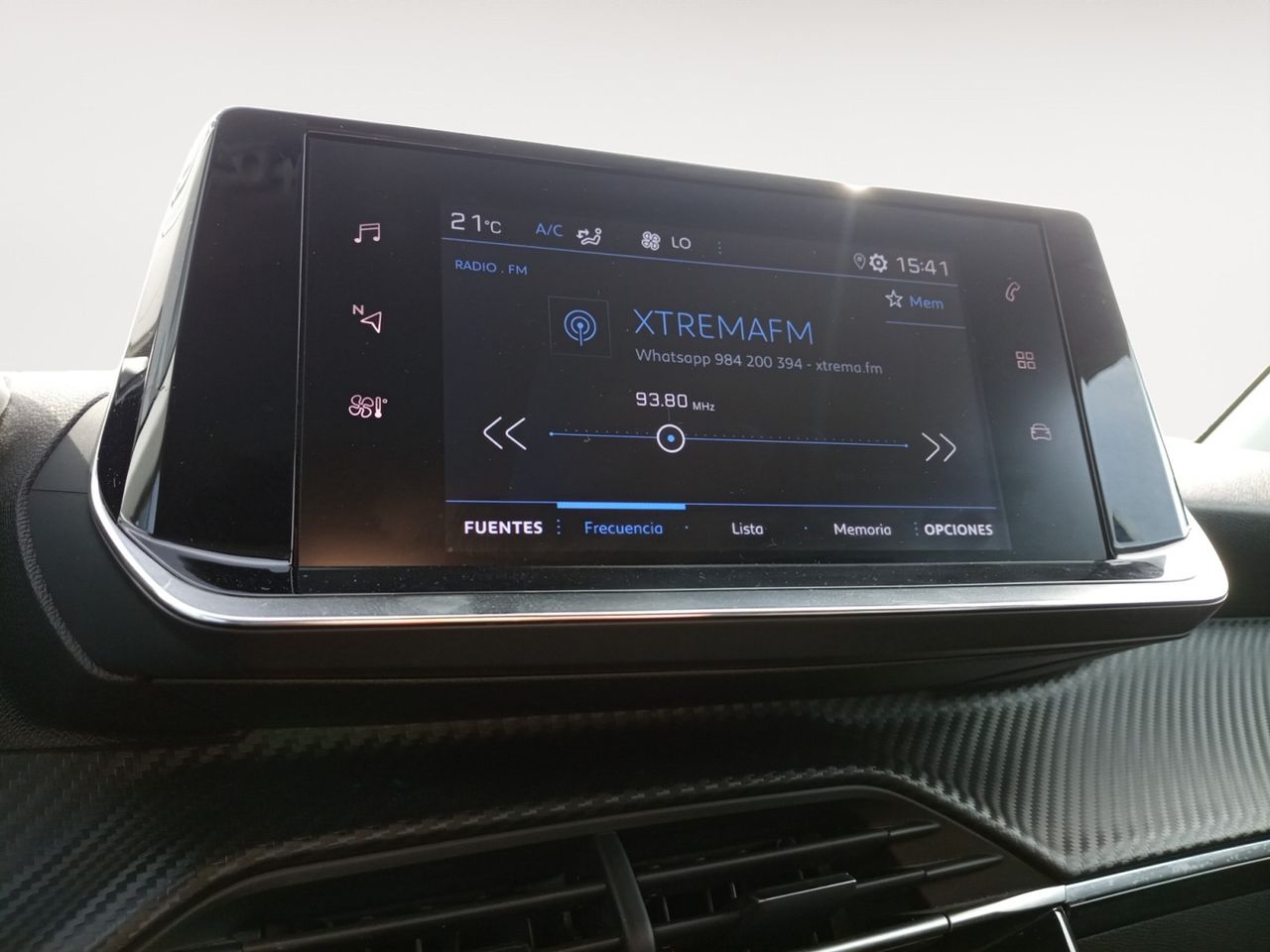 Foto Peugeot 208 16