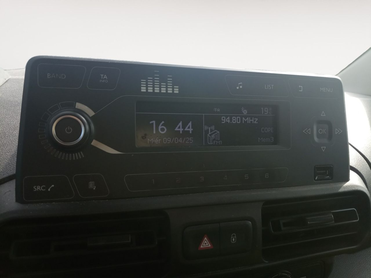 Foto Peugeot Rifter 15