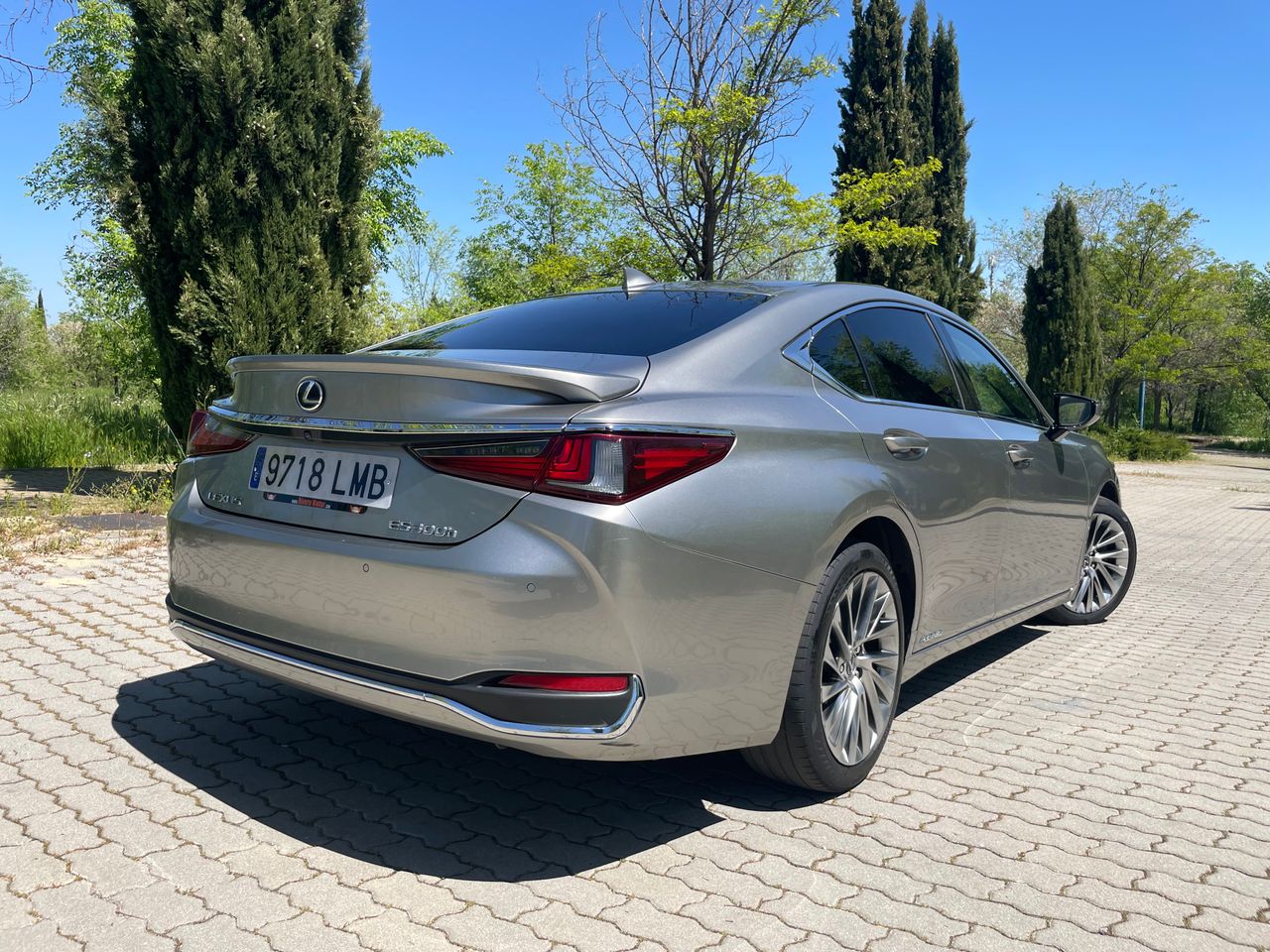 Foto Lexus ES 4