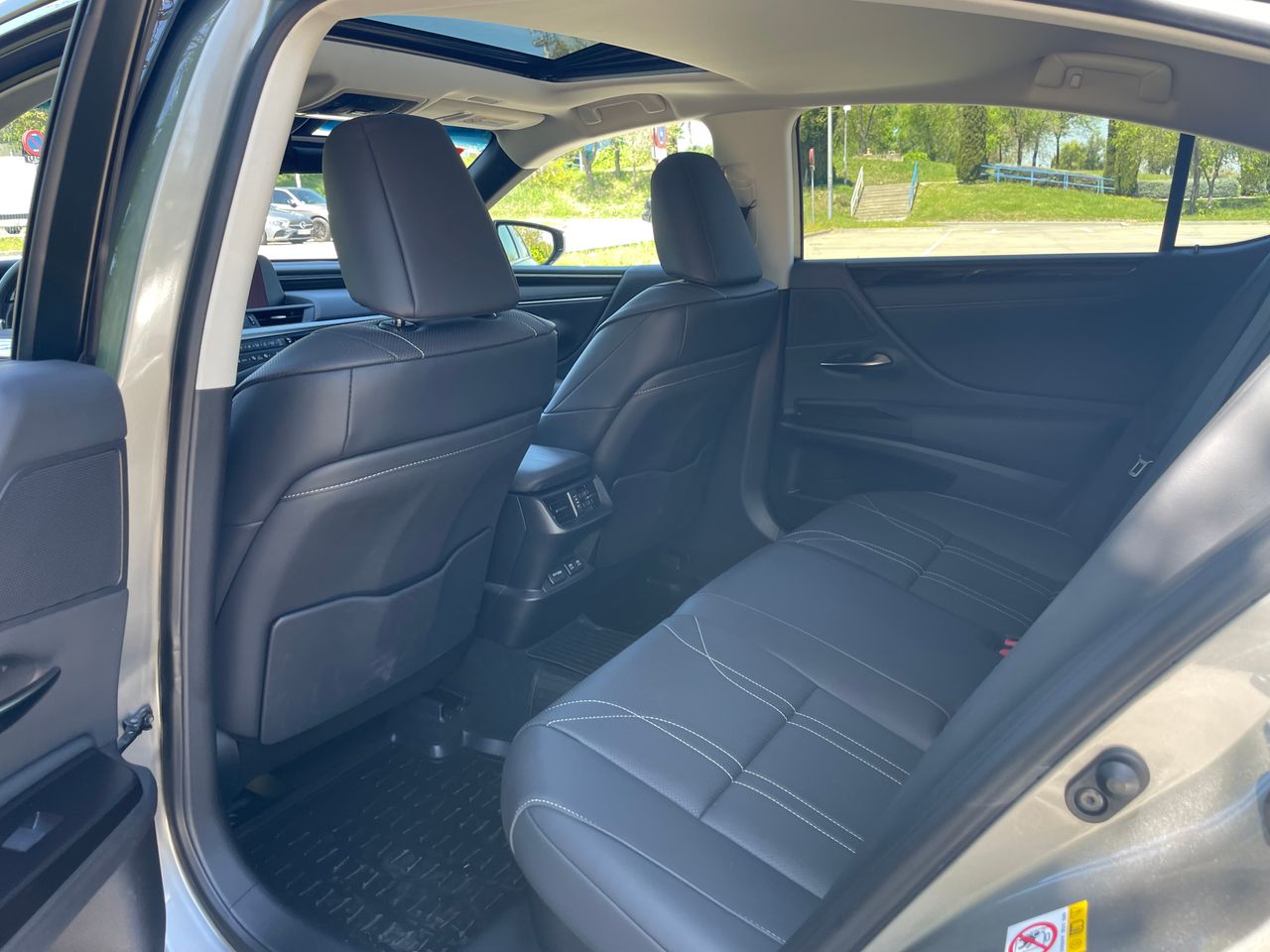 Foto Lexus ES 14