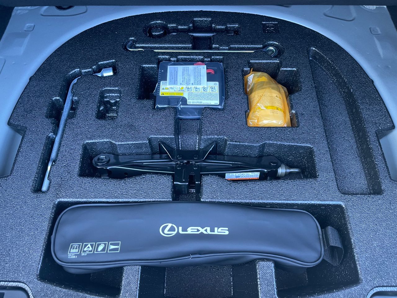 Foto Lexus ES 18