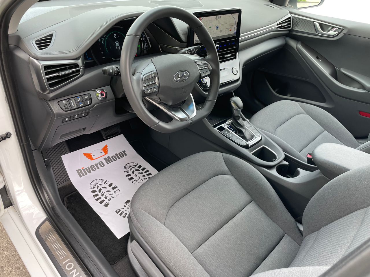 Foto Hyundai IONIQ 8