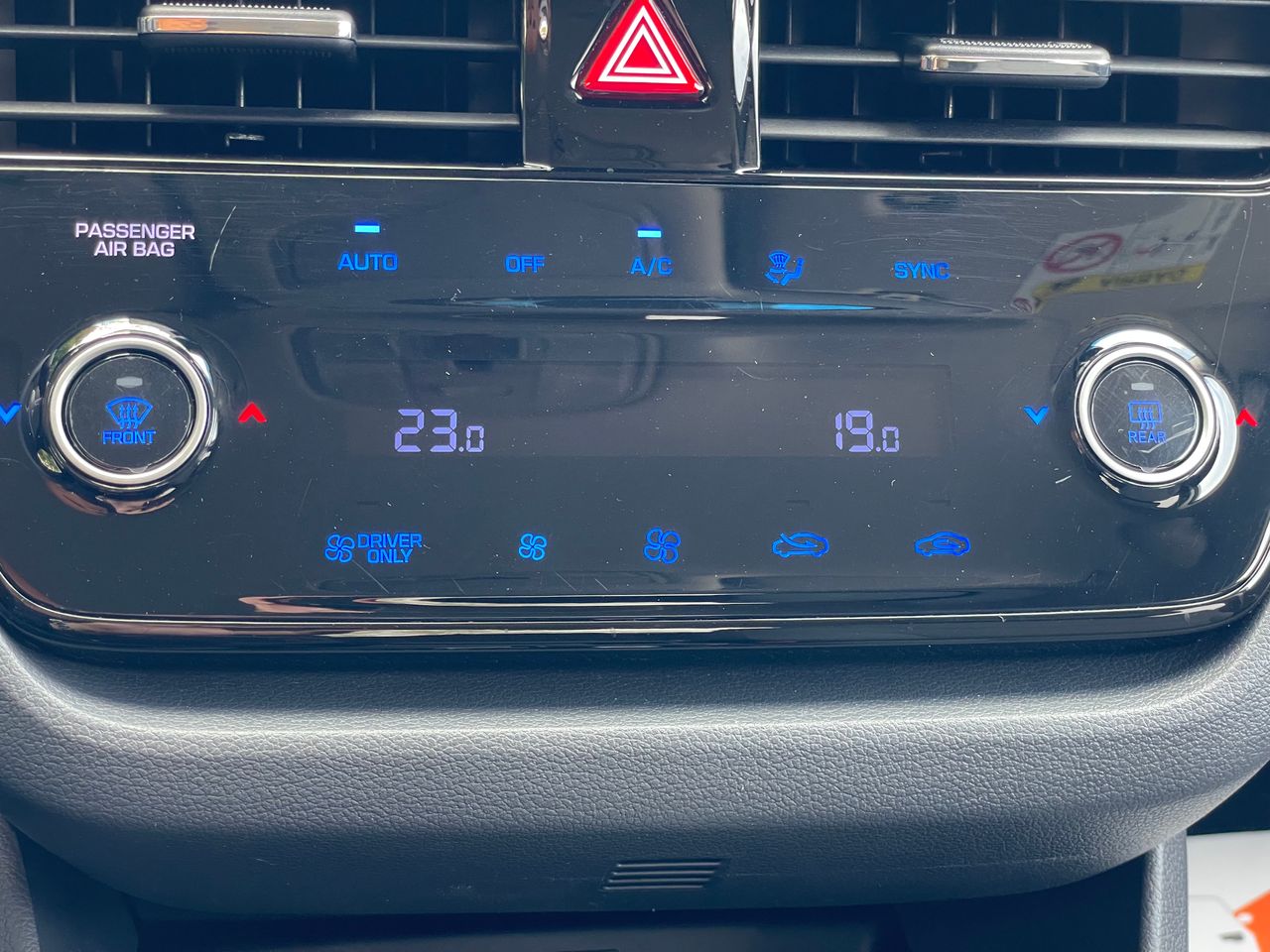 Foto Hyundai IONIQ 17