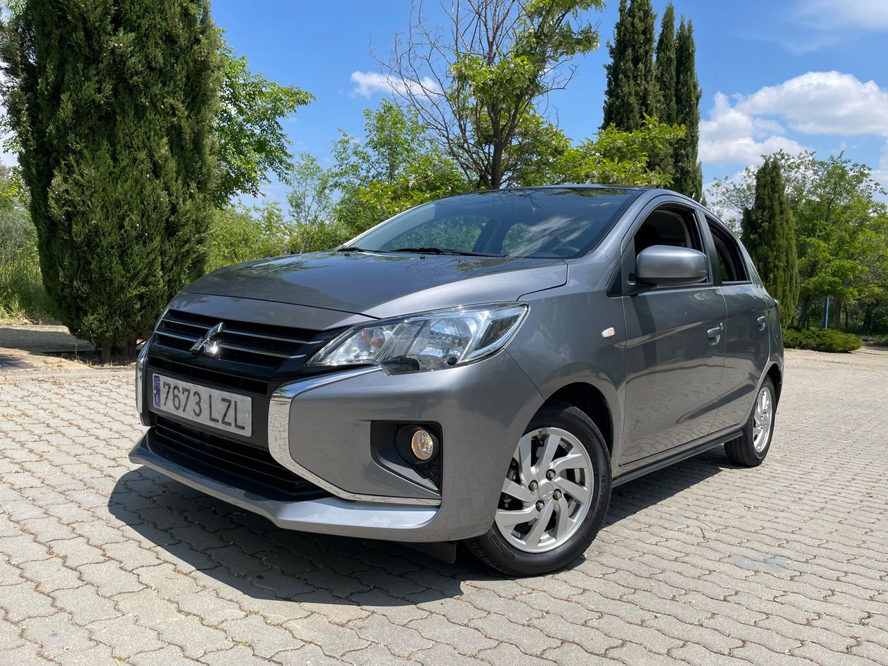 Foto Mitsubishi Space Star 1