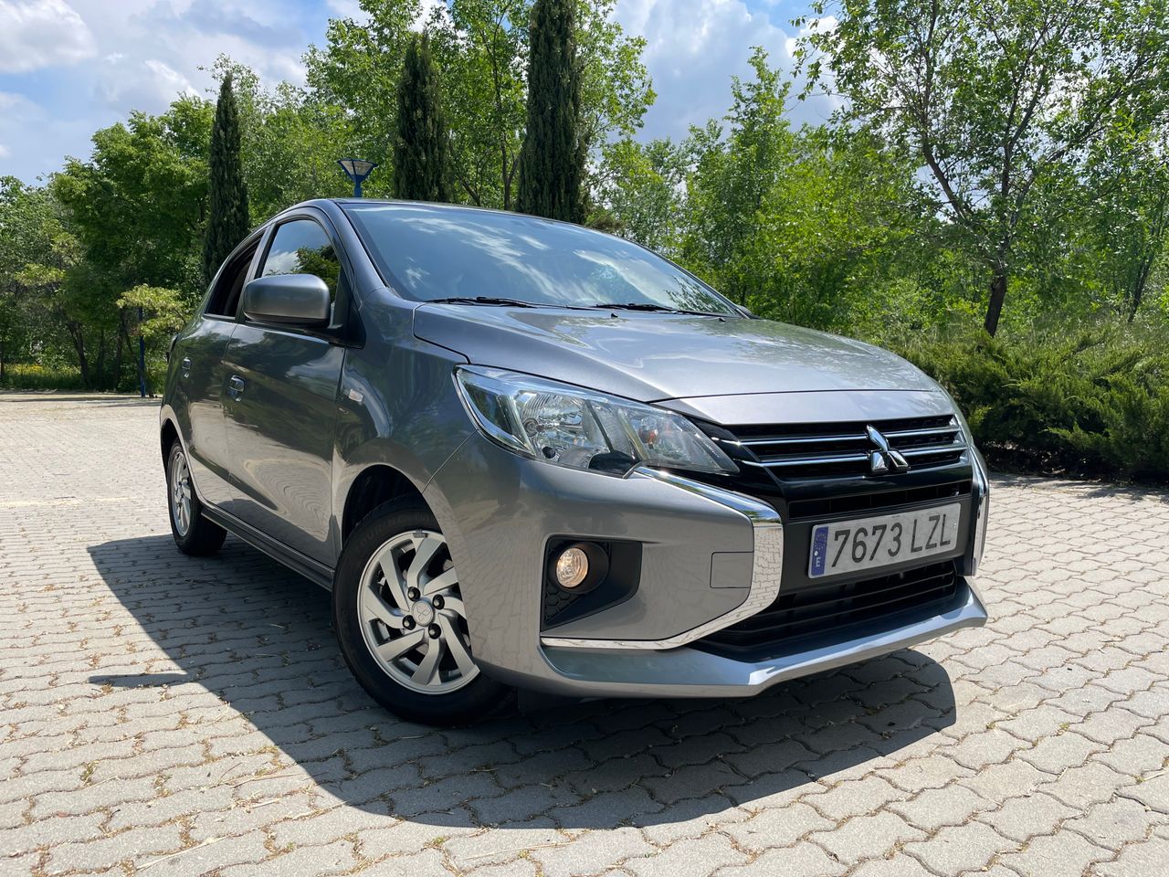 Foto Mitsubishi Space Star 2