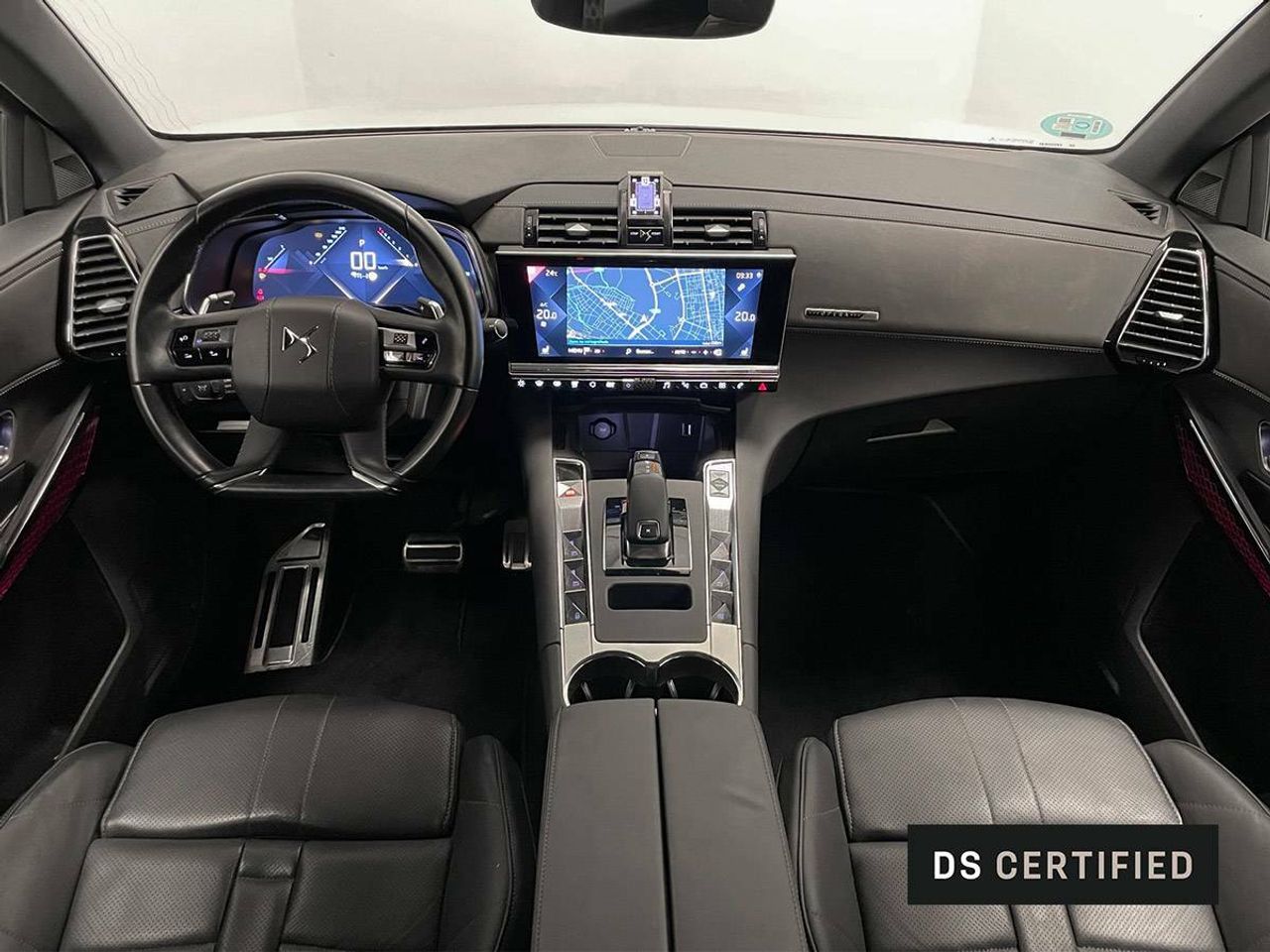 Foto DS Automobiles DS 7 8