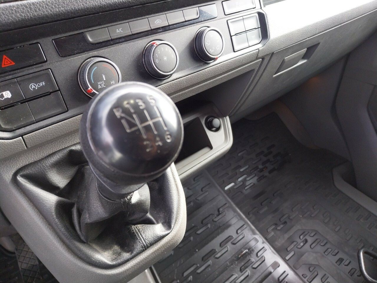 Foto Volkswagen Crafter 12