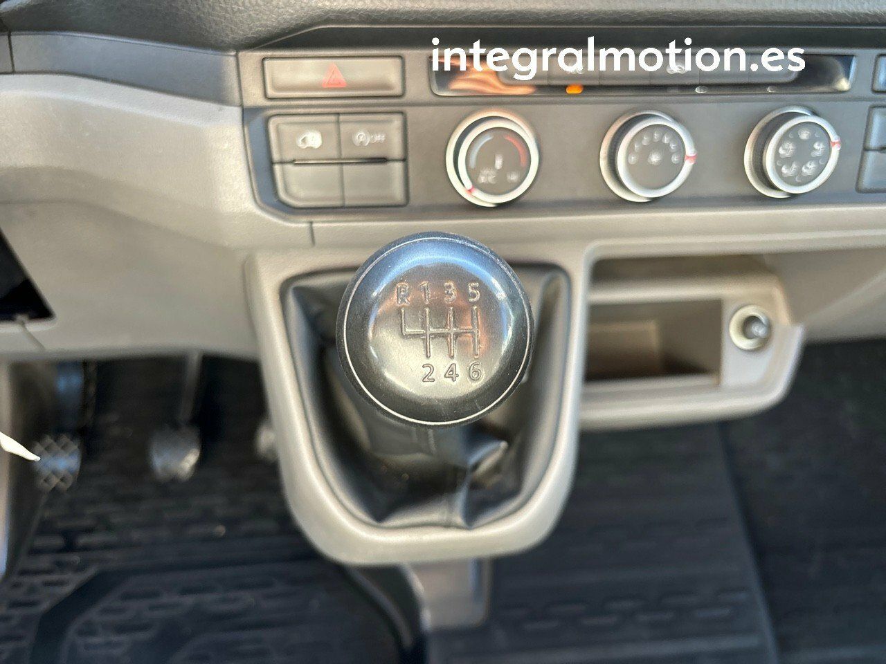 Foto Volkswagen Crafter 13