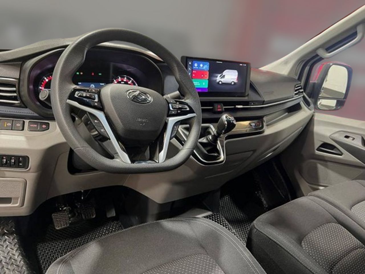 Foto Maxus e Deliver 9 4