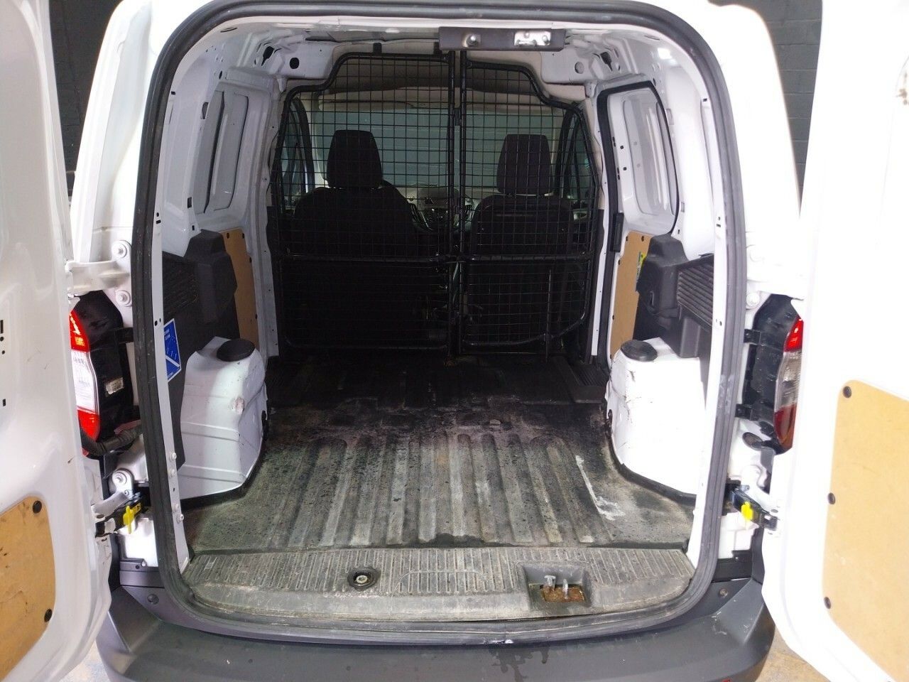 Foto Ford Transit  Courier 6