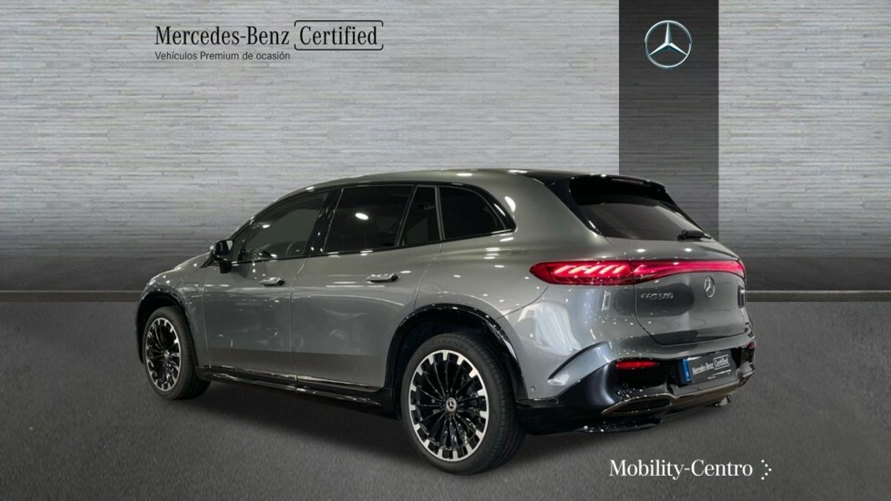 Foto Mercedes-Benz EQS 4