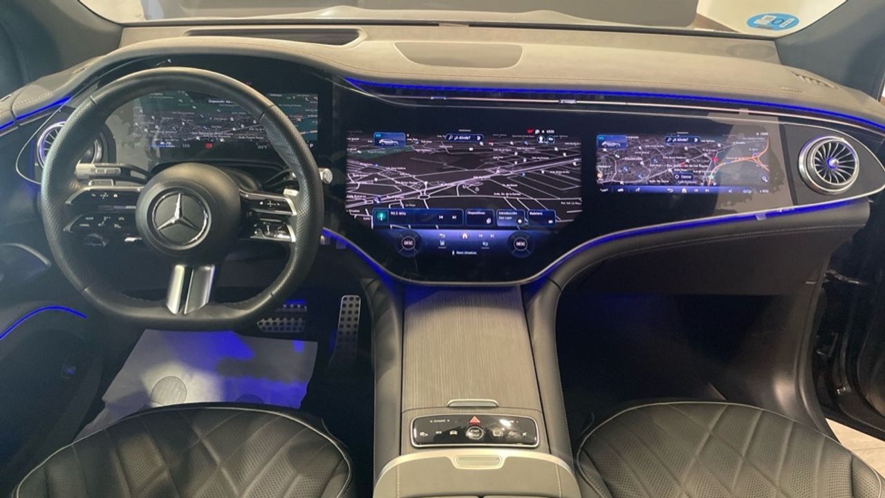 Foto Mercedes-Benz EQS 8