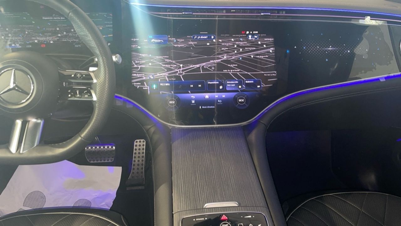 Foto Mercedes-Benz EQS 23