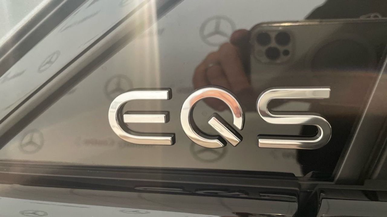 Foto Mercedes-Benz EQS 28