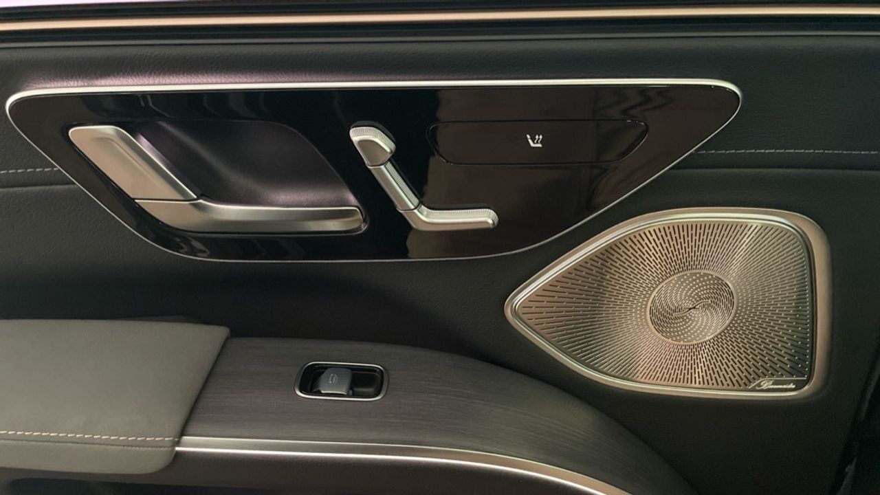 Foto Mercedes-Benz EQS 35