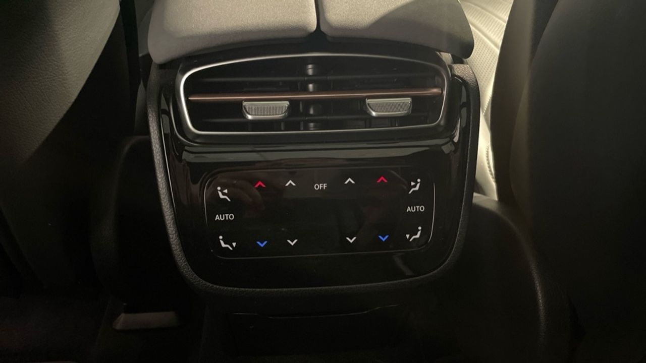 Foto Mercedes-Benz EQS 36