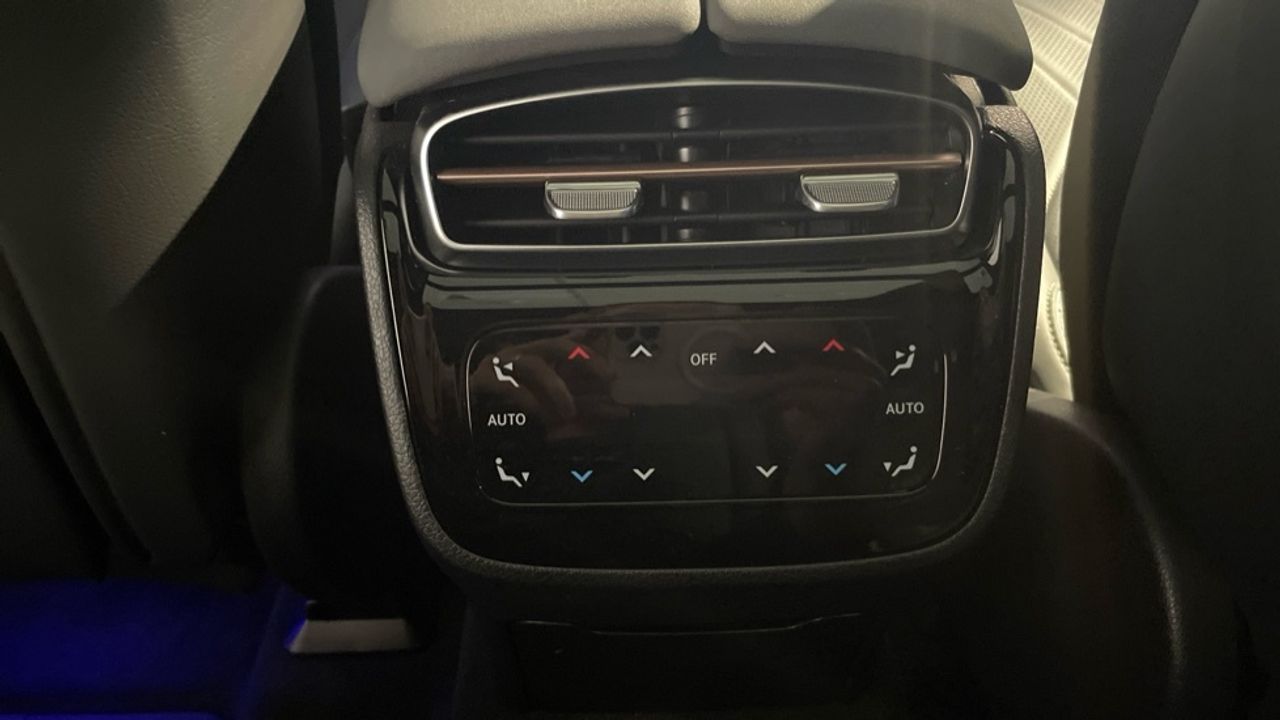 Foto Mercedes-Benz EQS 38