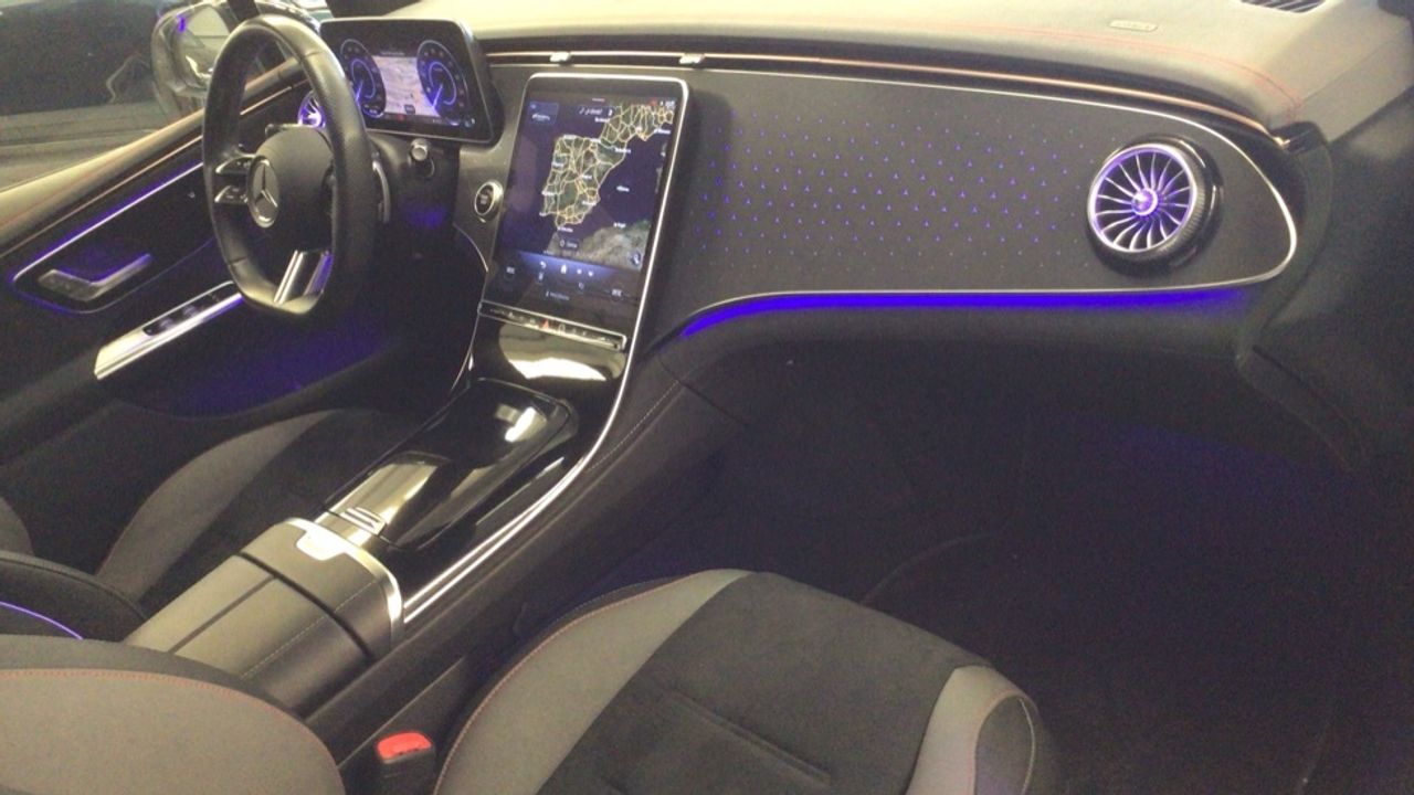 Foto Mercedes-Benz EQE 10