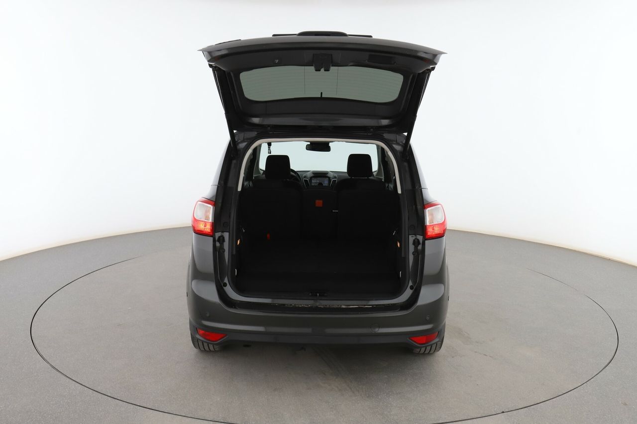 Foto Ford Grand C-MAX 16
