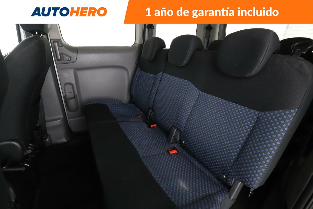 Foto Nissan NV200 15
