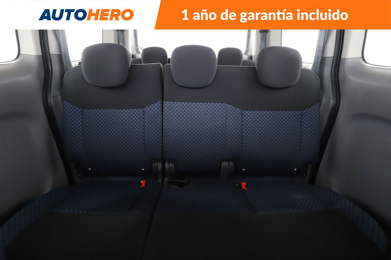 Foto Nissan NV200 16