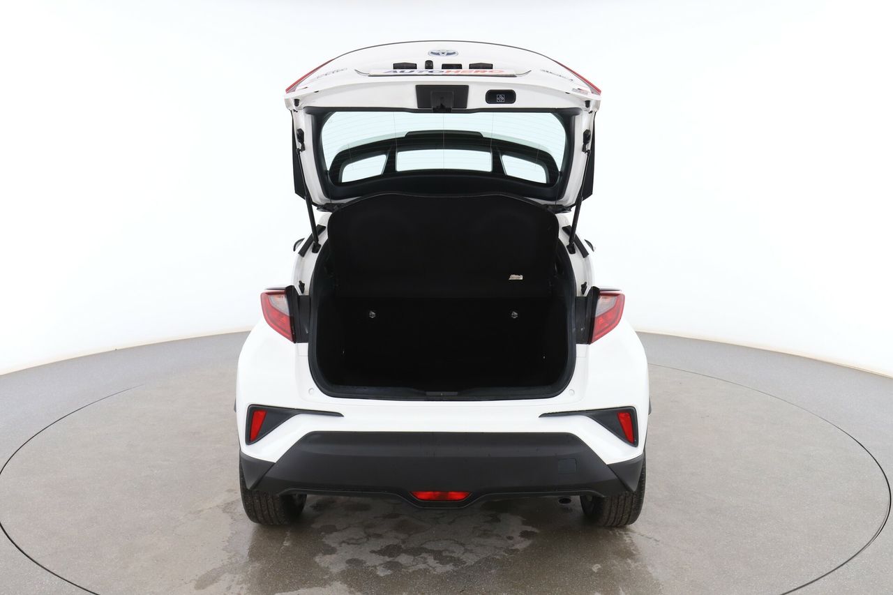 Foto Toyota C-HR 17